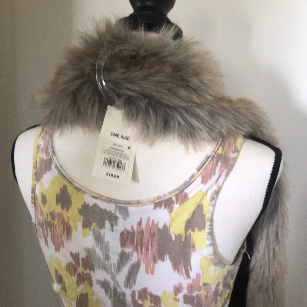 A NEW DAY faux fur scarf - Picture 4 of 6